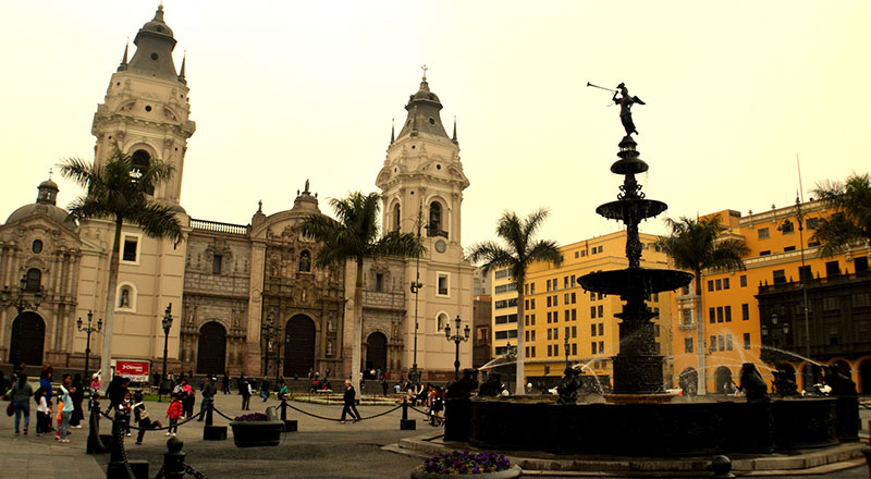 rainbow mountain Peru